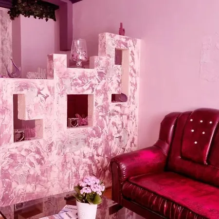 Apartment The Purple в зеленото сърце на Plovdiv